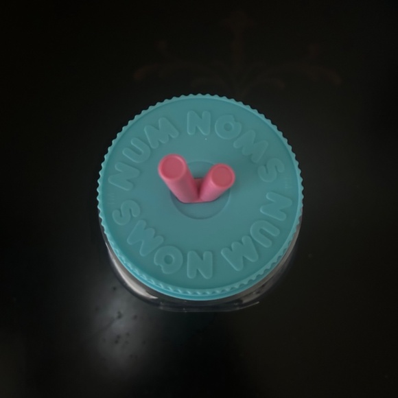 Num Noms Cupcake Case with extras - Picture 14 of 15